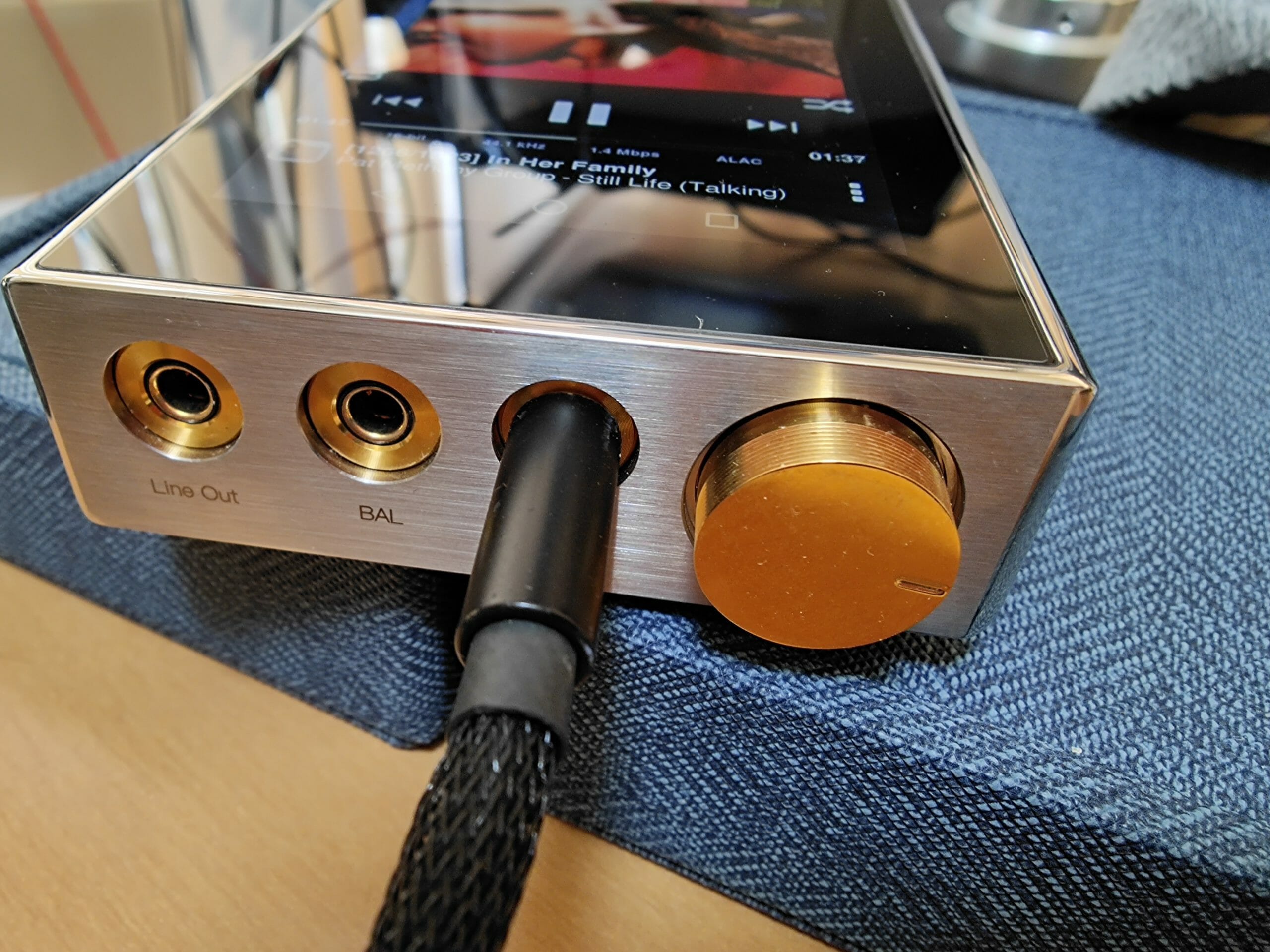 じっくりと試聴 iBasso Audio DX220 MAX レビュー | 好きな音楽をいい音で